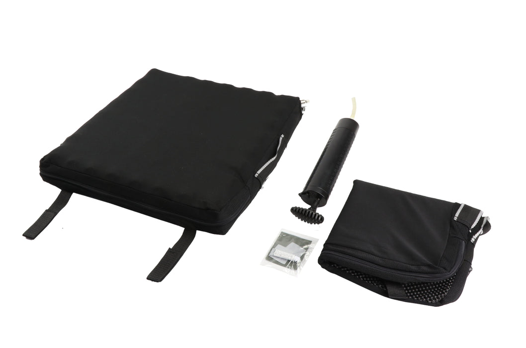 Tapis de selle hkm avec surpiqûres petits carreaux - Cavalissimo Tapis de selle hkm avec surpiqûres petits carreaux - Cavalissimo