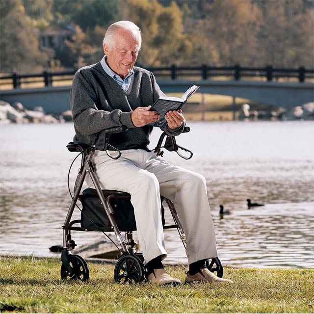 Rollator Pliable à 4 Roues avec Panier Multifonction